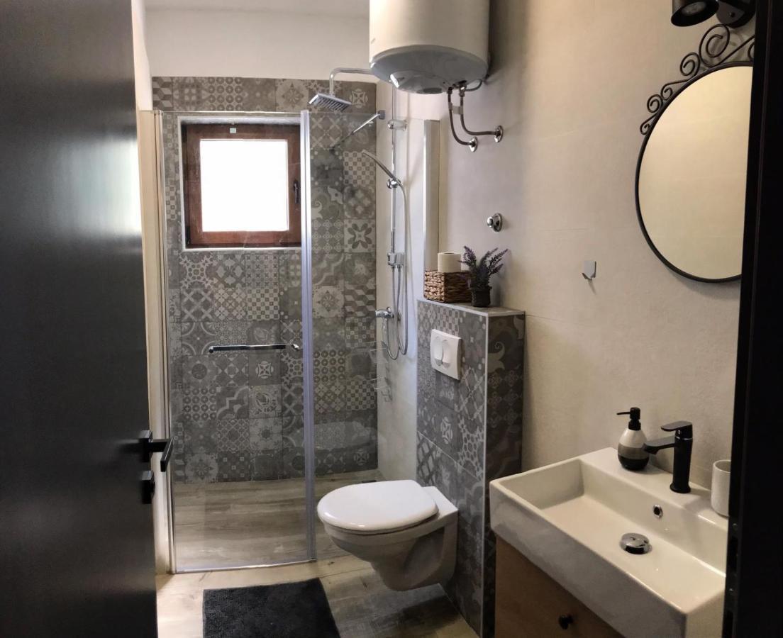 Apartmani Rina Donja Jagodnja Buitenkant foto