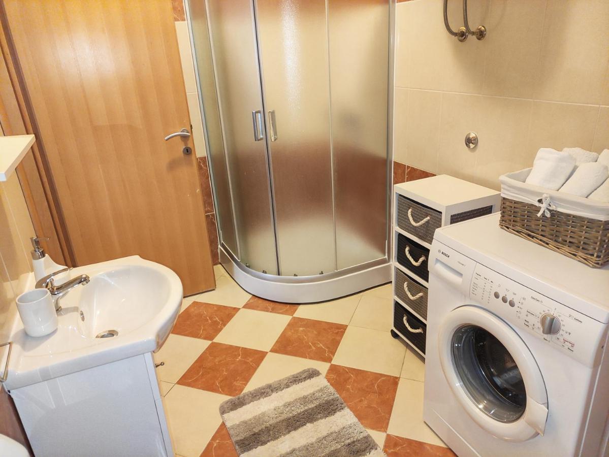 Apartmani Rina Donja Jagodnja Buitenkant foto