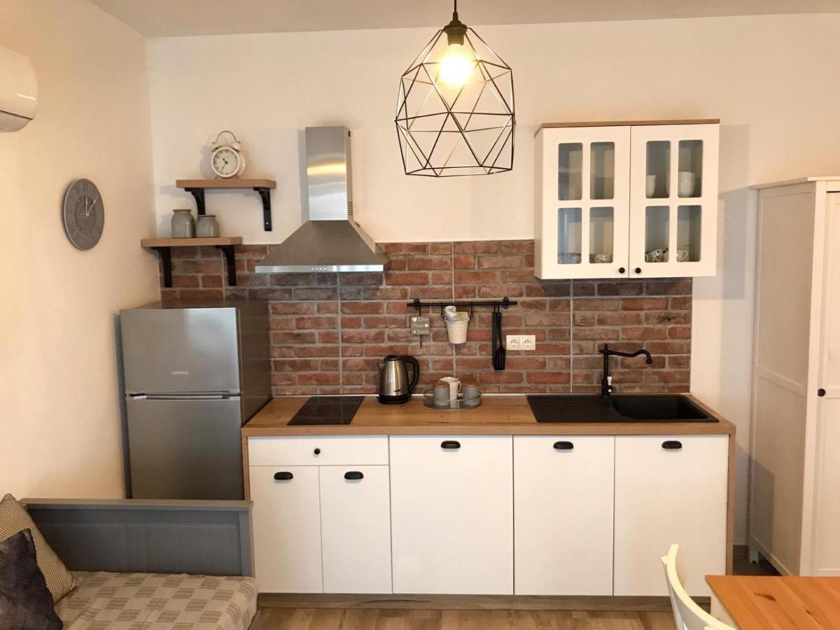 Apartmani Rina Donja Jagodnja Buitenkant foto